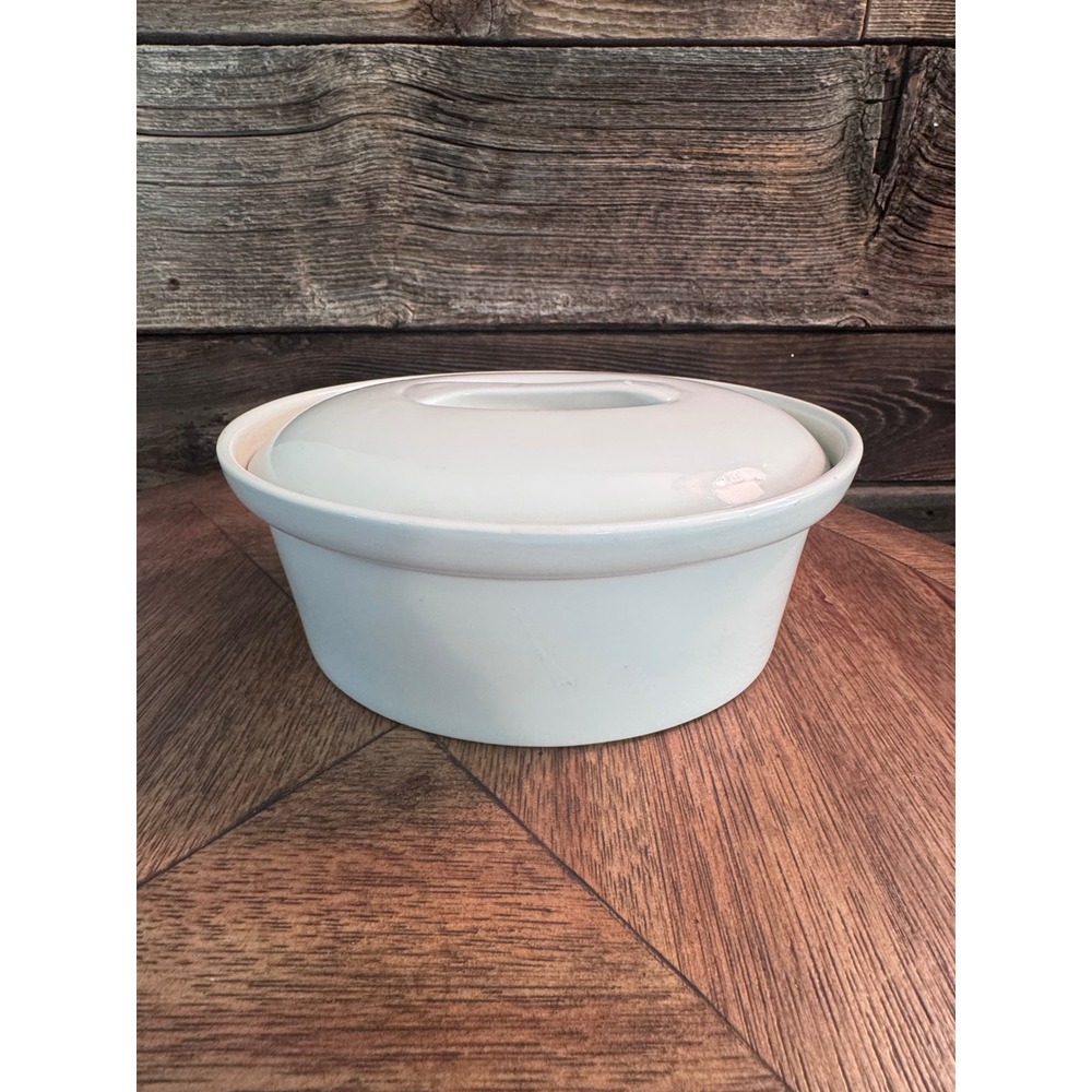 Apilco France White Porcelain Oval Casserole Dish with Lid Baker 9.5 Inch